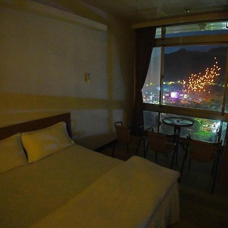 Very Happy Homestay Pingxi Esterno foto